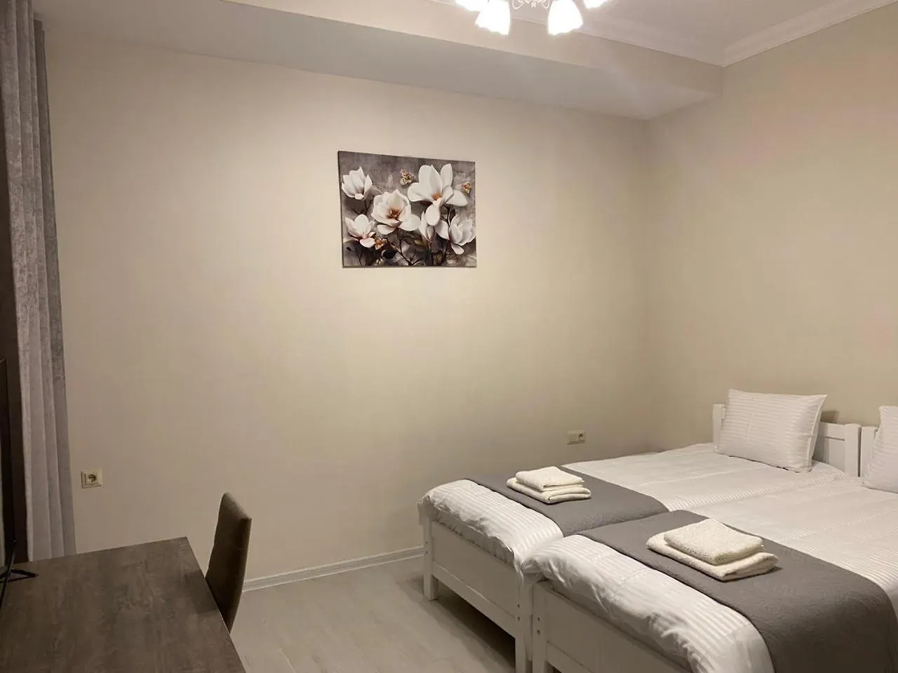 Cultural Crossing Hotel Тбилиси Гостевой дом